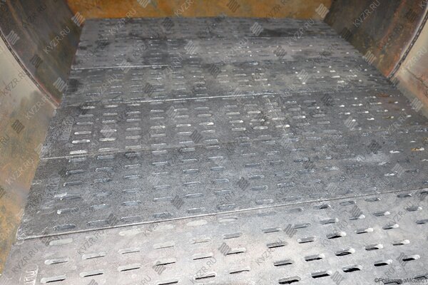 Колосниковая топка парогенератора на угле 1600 кг 130 С